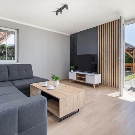 Holiday Houses Alana & Alva With Garden By Noclegi Renters Międzywodzie 外观 照片